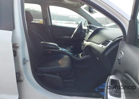 2013 Dodge Journey Sxt z USA, uszkodzony, nr VIN 3C4PDCBG0DT568160